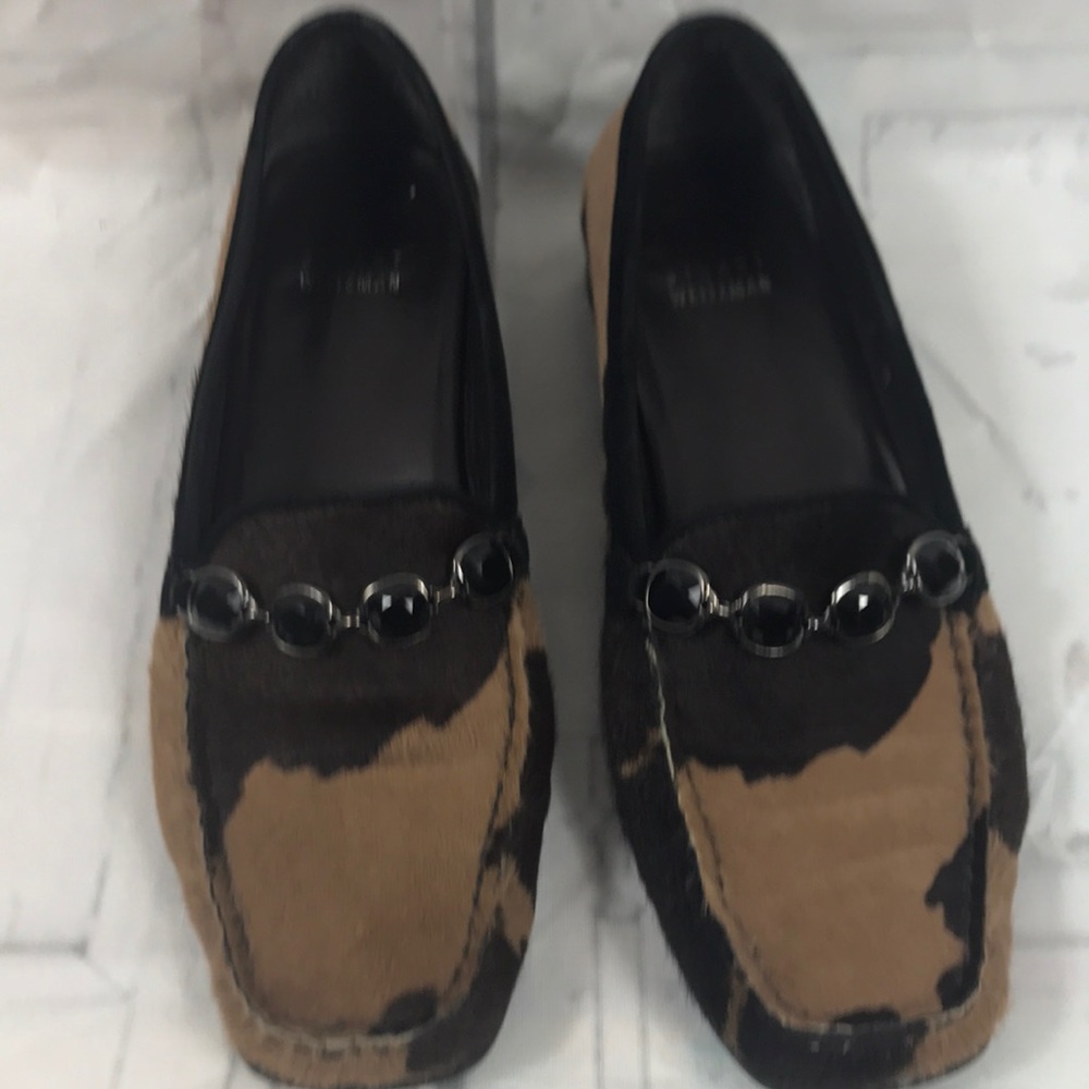 Size 7m  Stuart Weitzman  animal print shoes.